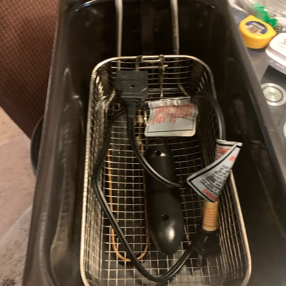 Deep Fryer - Picture 2 of 5